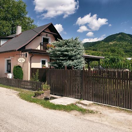 Prazdninovy Dom Eliska*** Villa Rajecka Lesna Exterior foto
