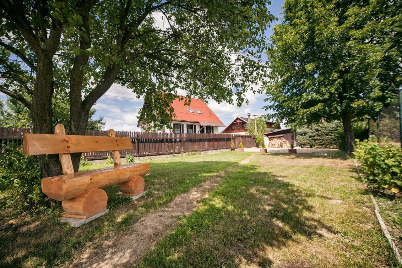 Prazdninovy Dom Eliska*** Villa Rajecka Lesna Exterior foto
